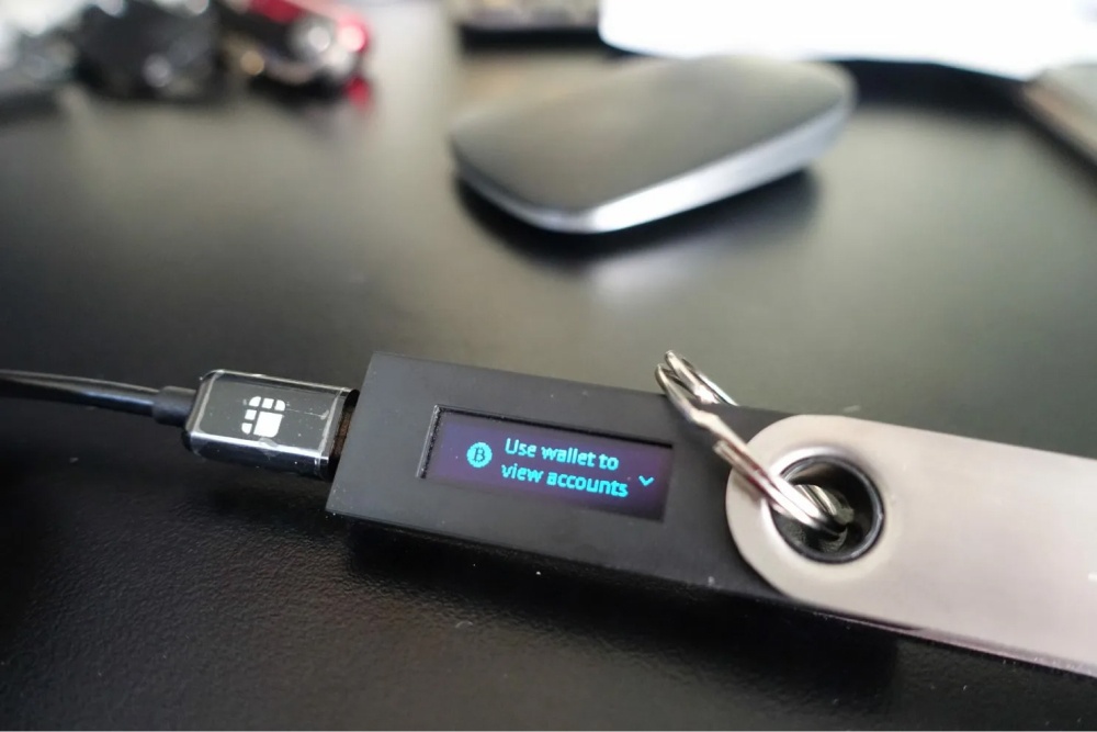 Custom Hardware Wallet Solutions Designed and Operated by Security Experts Based in France